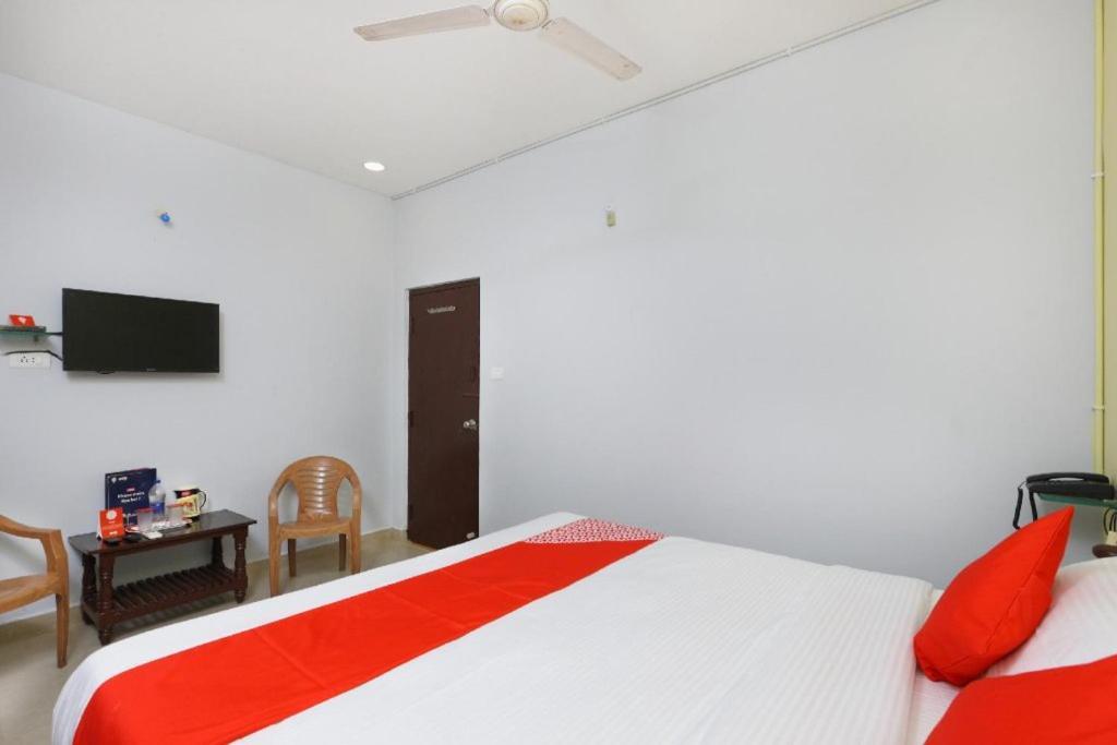 Sai Golden Rooms Tirupati Zewnętrze zdjęcie
