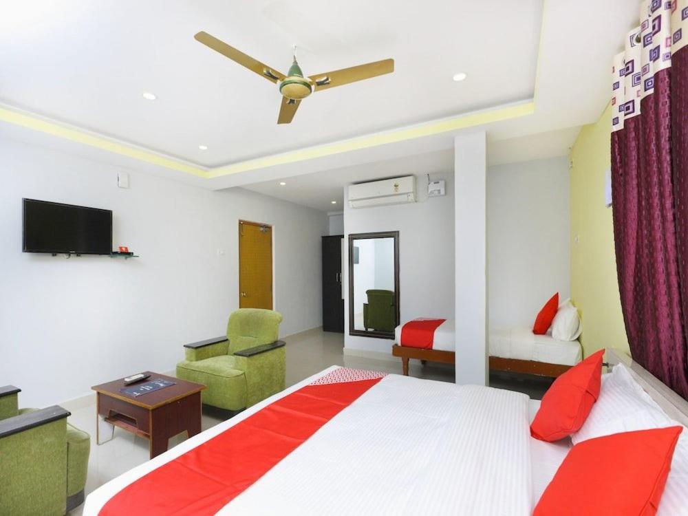 Sai Golden Rooms Tirupati Zewnętrze zdjęcie