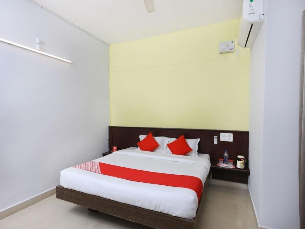 Sai Golden Rooms Tirupati Zewnętrze zdjęcie