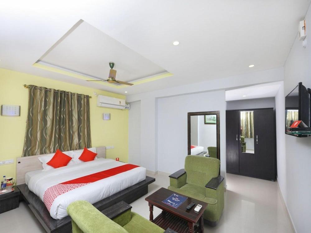 Sai Golden Rooms Tirupati Zewnętrze zdjęcie